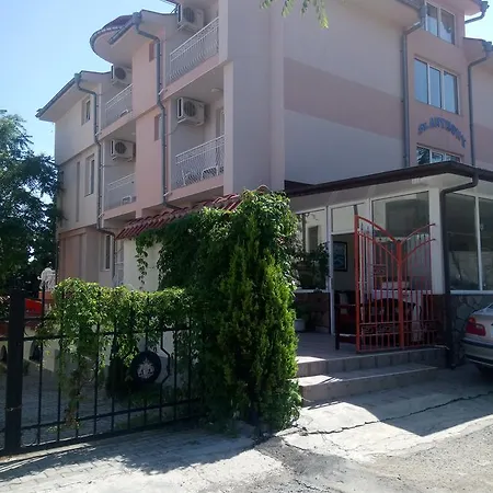 St. Anthony Lägenhet Slăntjev Brjag